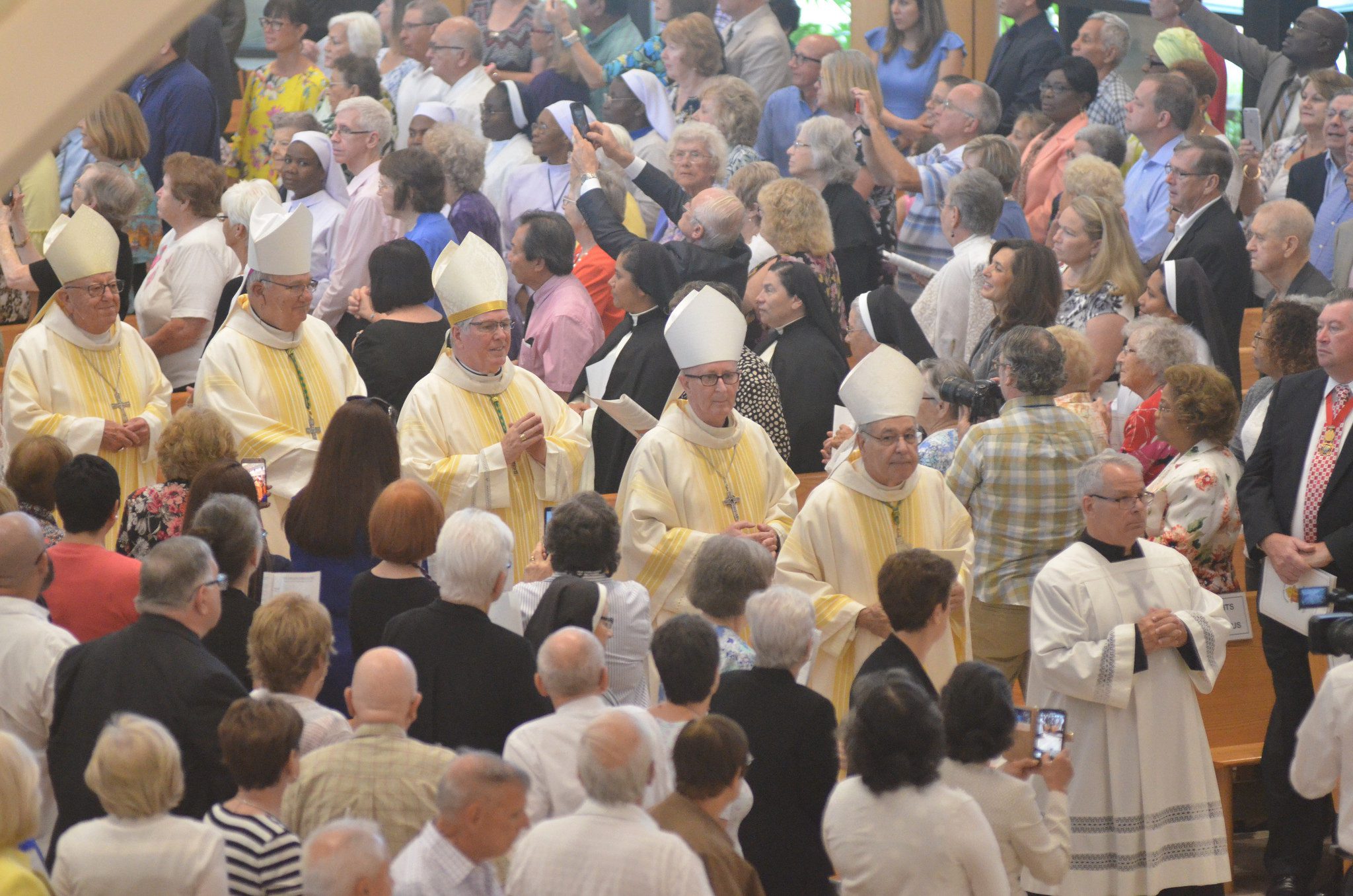 Faith and Tradition Unite Participants of the Diocese of St. Petersburg 50th Anniversary Mass