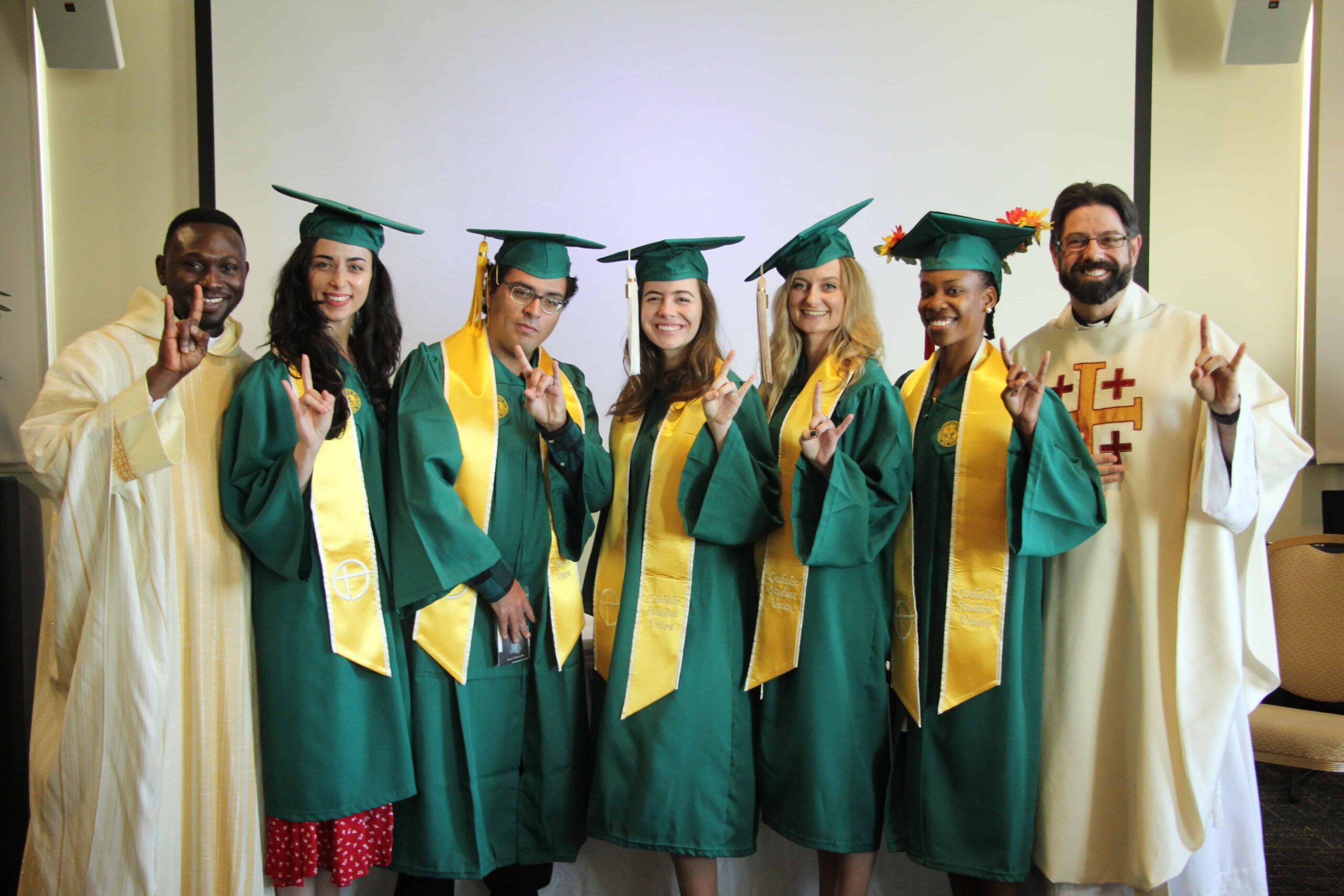 Catholic Student Union at USF Celebrates Faith and Accomplishments of Seniors
